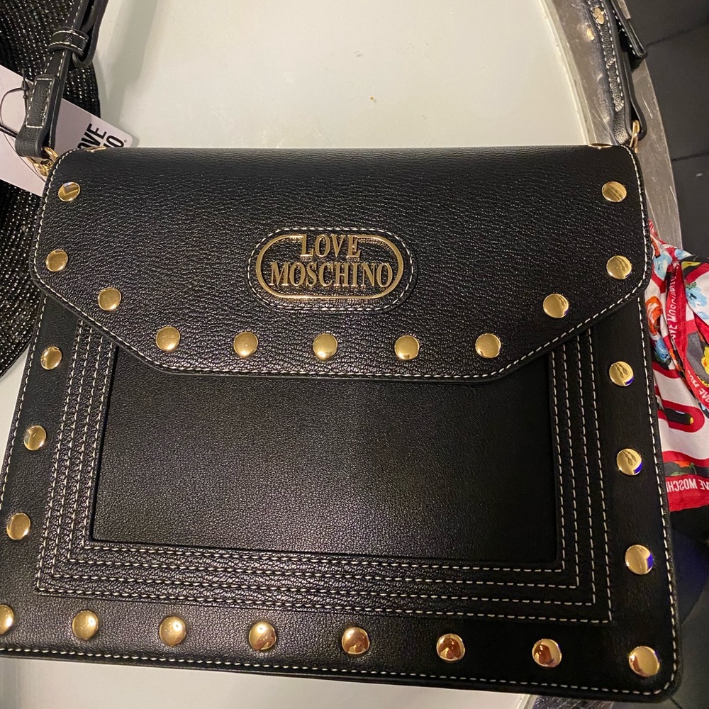 NWT AUTHENTIC LOVE MOSCHINO BAG FREE SHIPPING!!!!